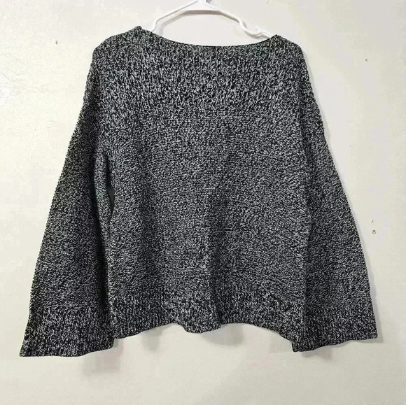 EUC! Knit flare sleeve loft sweater! - Picture 1 of 5